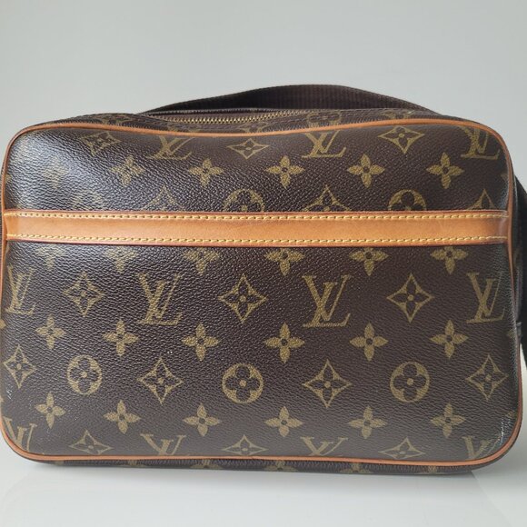 LOUIS VUITTON Reporter PM Crosbody Bag - Picture 2 of 9